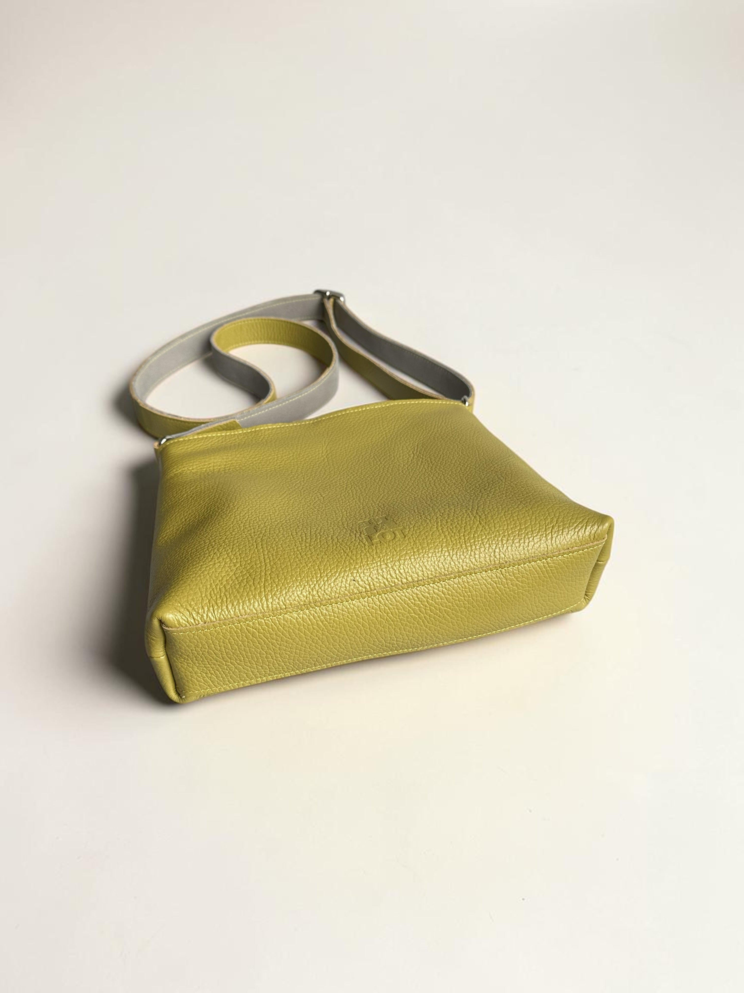 Handgemaakte schoudertas BiLLY pistache
