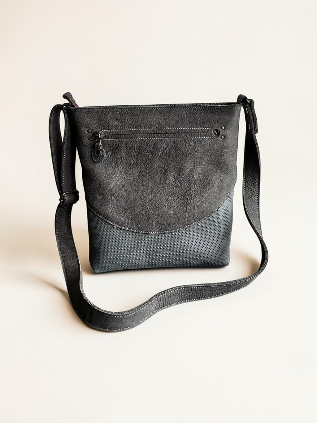 Schoudertas OCKE anthracite / jeansblue met print
