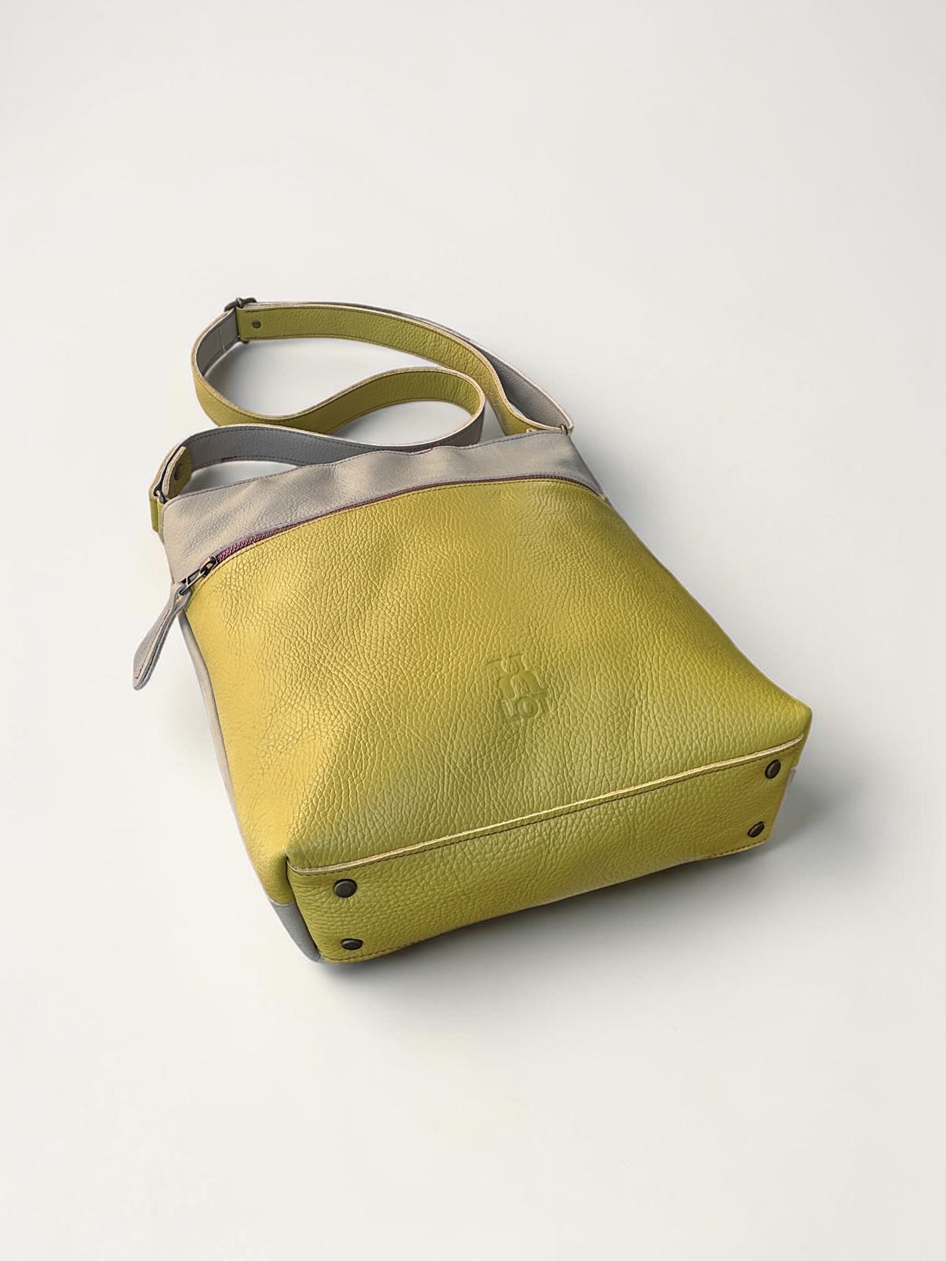 schoudertas SAMMY pistache / creme fuchsia rits