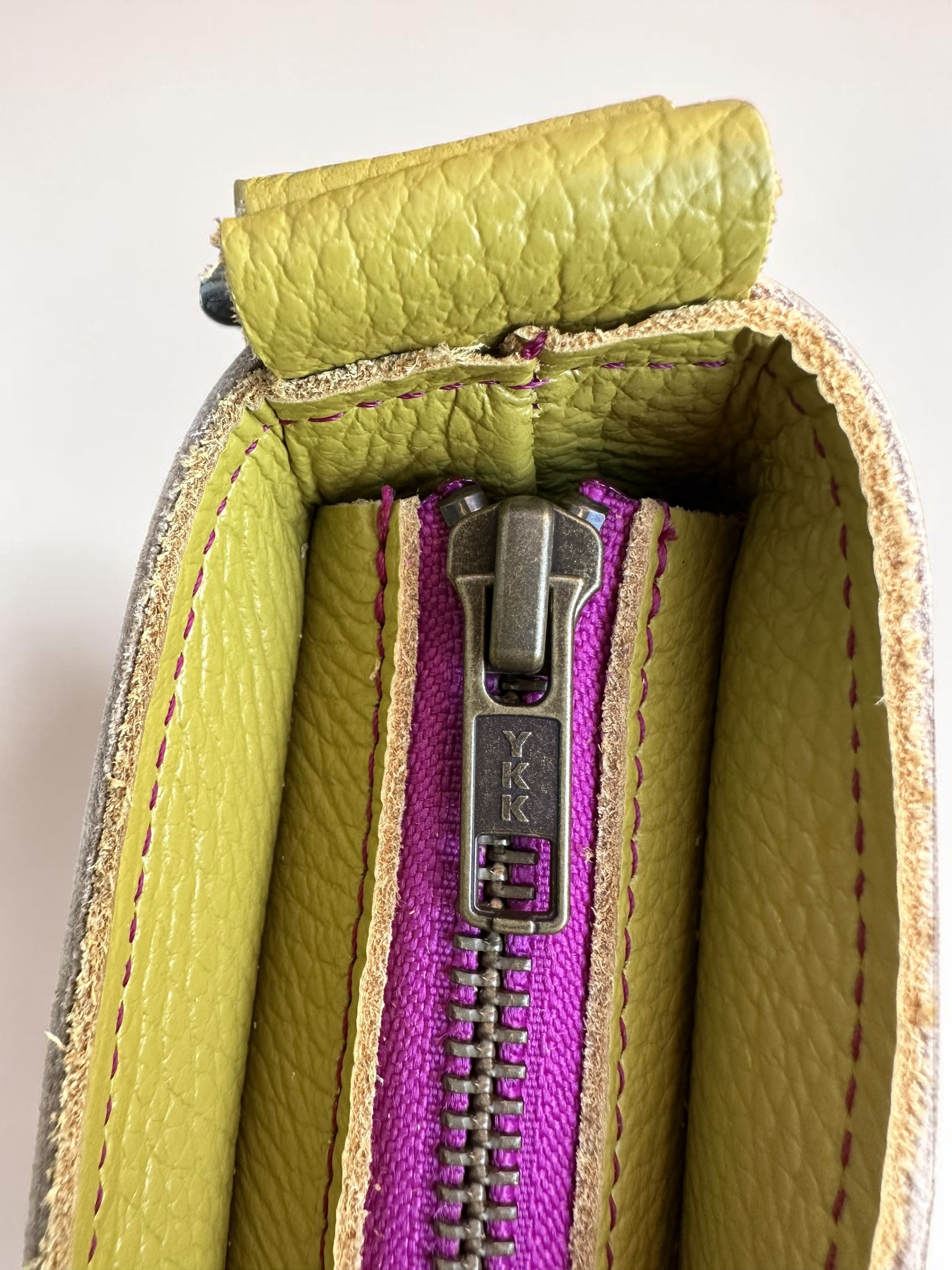 schoudertas SAMMY pistache / creme fuchsia rits