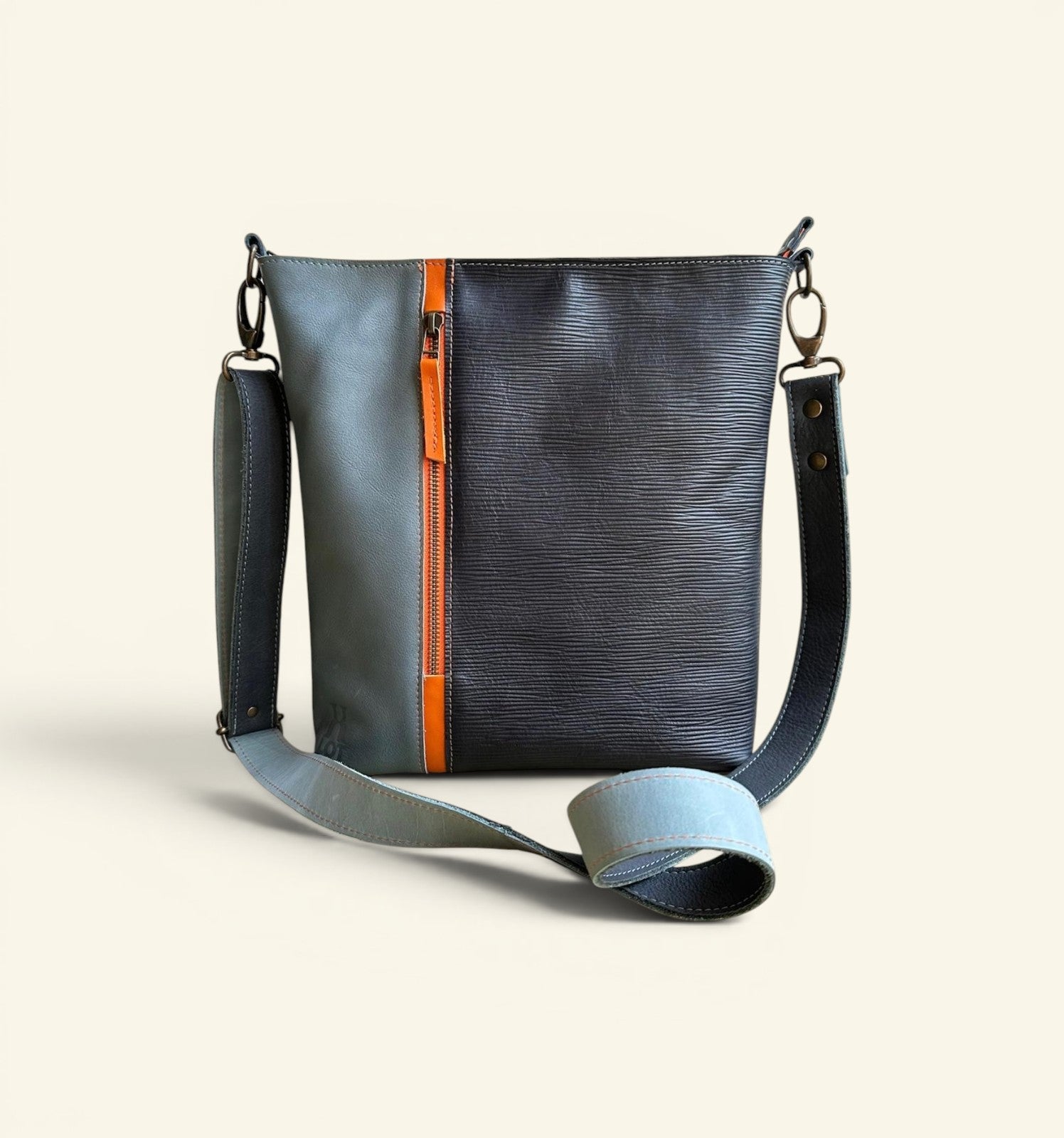 Handgemaakte schoudertas blauw met print